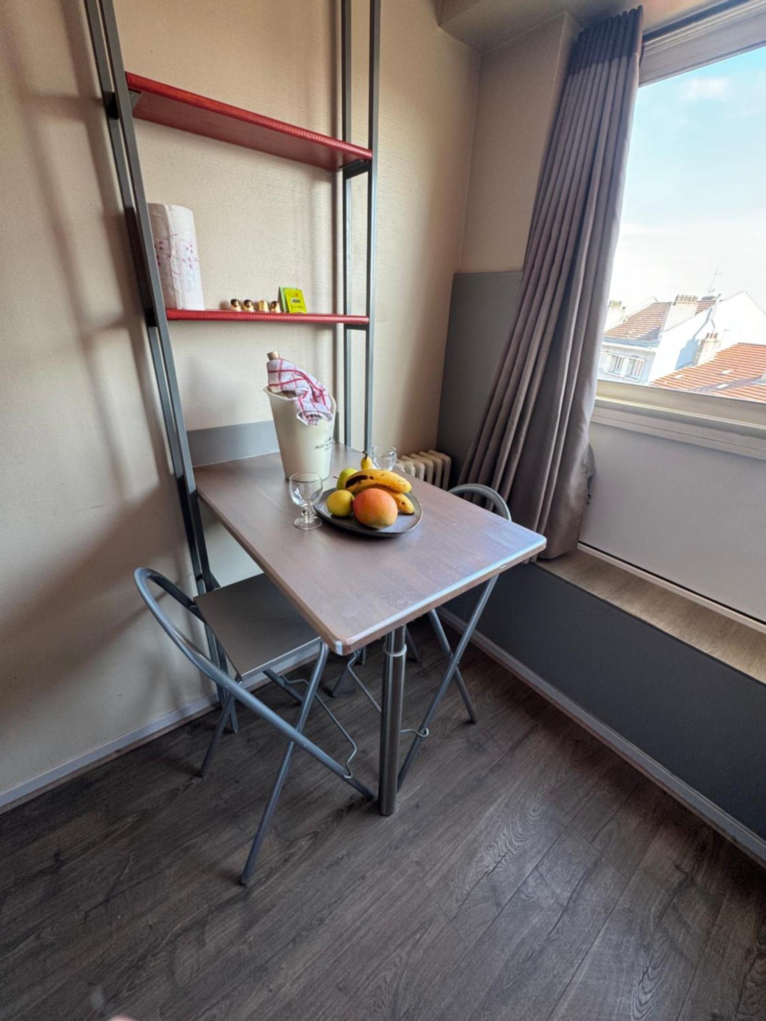 Appartement Terrasse Au Coeur De Valence 54 エクステリア 写真