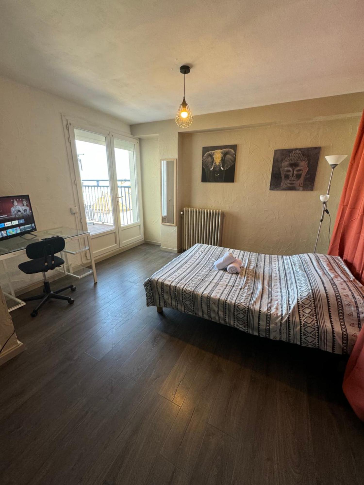 Appartement Terrasse Au Coeur De Valence 54 エクステリア 写真