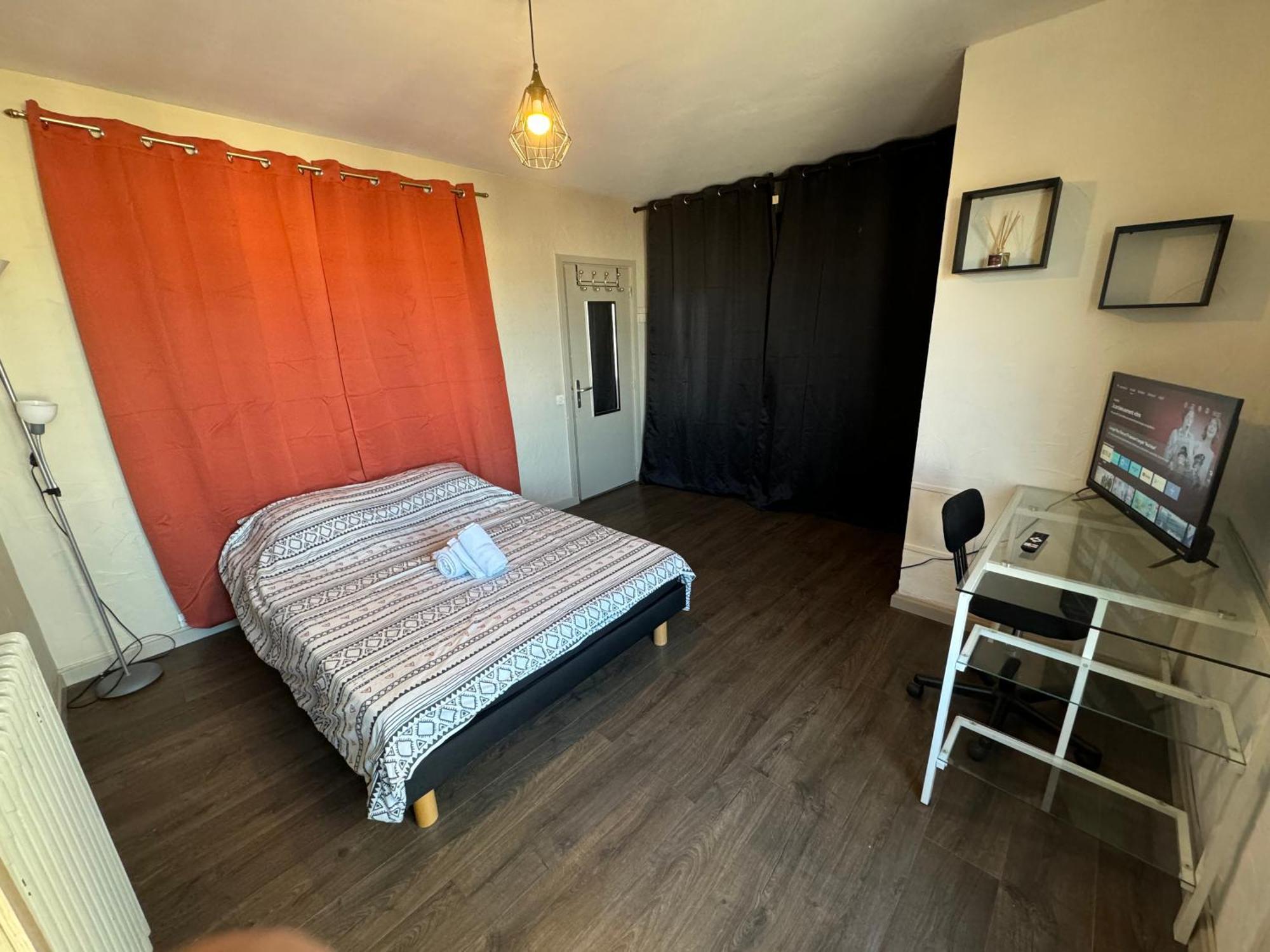 Appartement Terrasse Au Coeur De Valence 54 エクステリア 写真