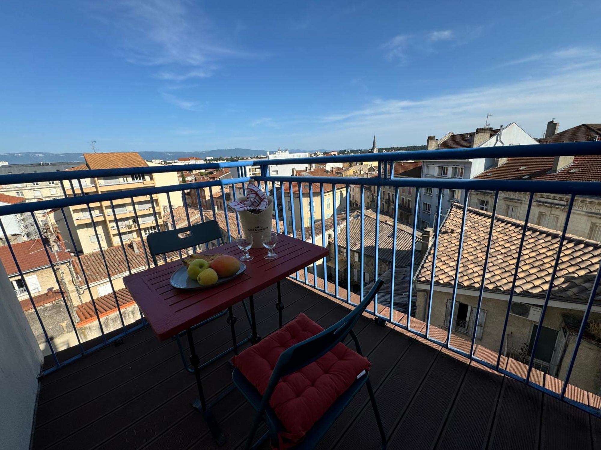 Appartement Terrasse Au Coeur De Valence 54 エクステリア 写真